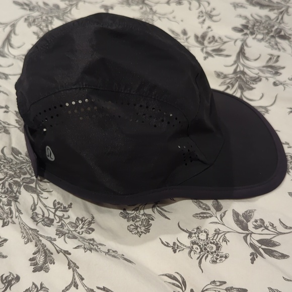 Lululemon nylon cap - Picture 5 of 5